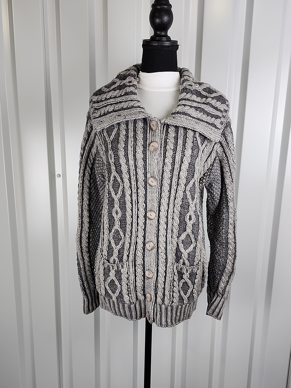 Aran Crafts Chunky Cable Knit Cardigan Gray Merino Wool Med Button Wide Collar